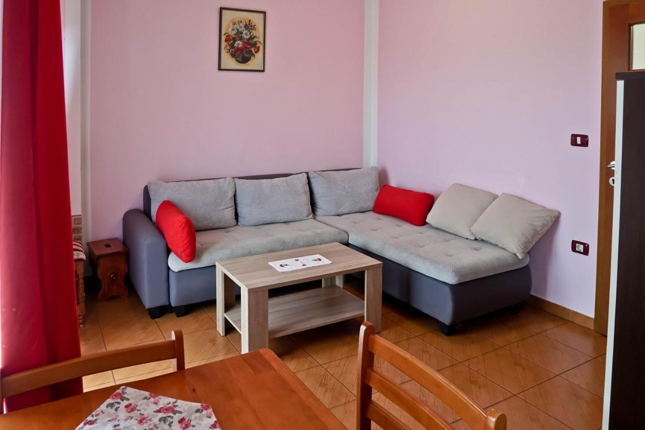 Veli Vrh Pula